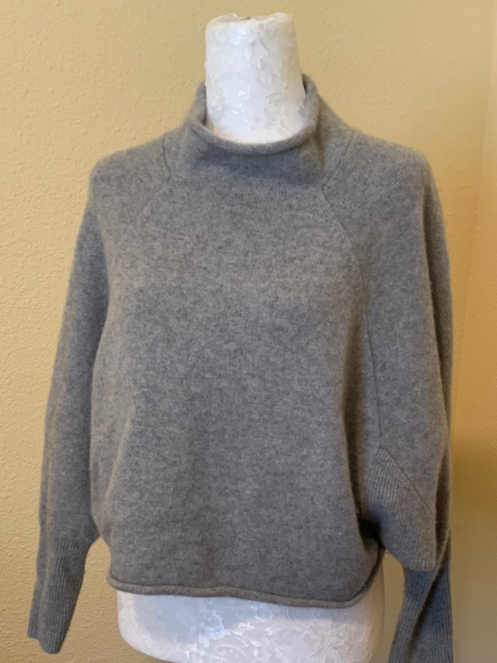 Eileen Fisher Dolman Sleeves Cropped Cashmere Sweater
